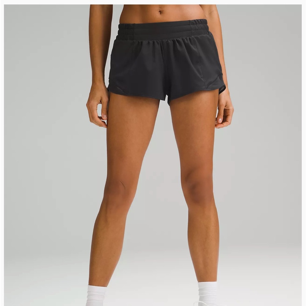 Black Lululemon hotty hot shorts low-rise 2.5”